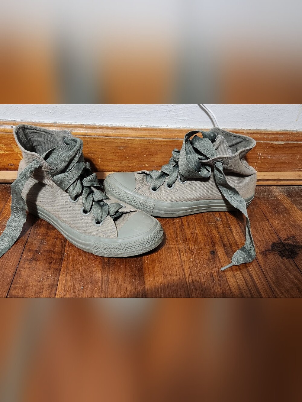 Converse Chuck Taylor All Star Big Eyelets Hi in Dark Stucco